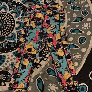 Constantly Varied Gear Shark Attack Capri Leggings